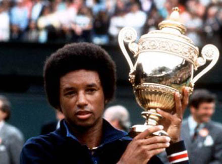Tennis - Wimbledon Championships 1975 - Mens Singles Final - Arthur Ashe v Jimmy Connors